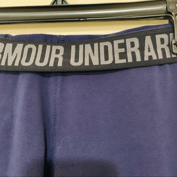 UNDER ARMOUR•Block it big logo Capri - Picture 4 of 6